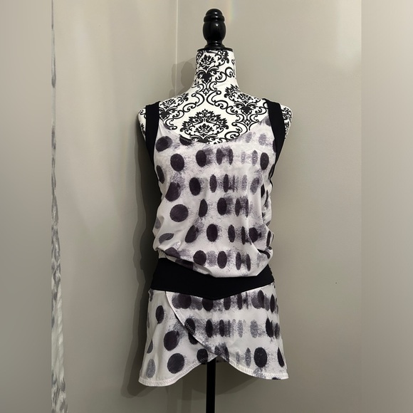 Lululemon jumper - Picture 2 of 11